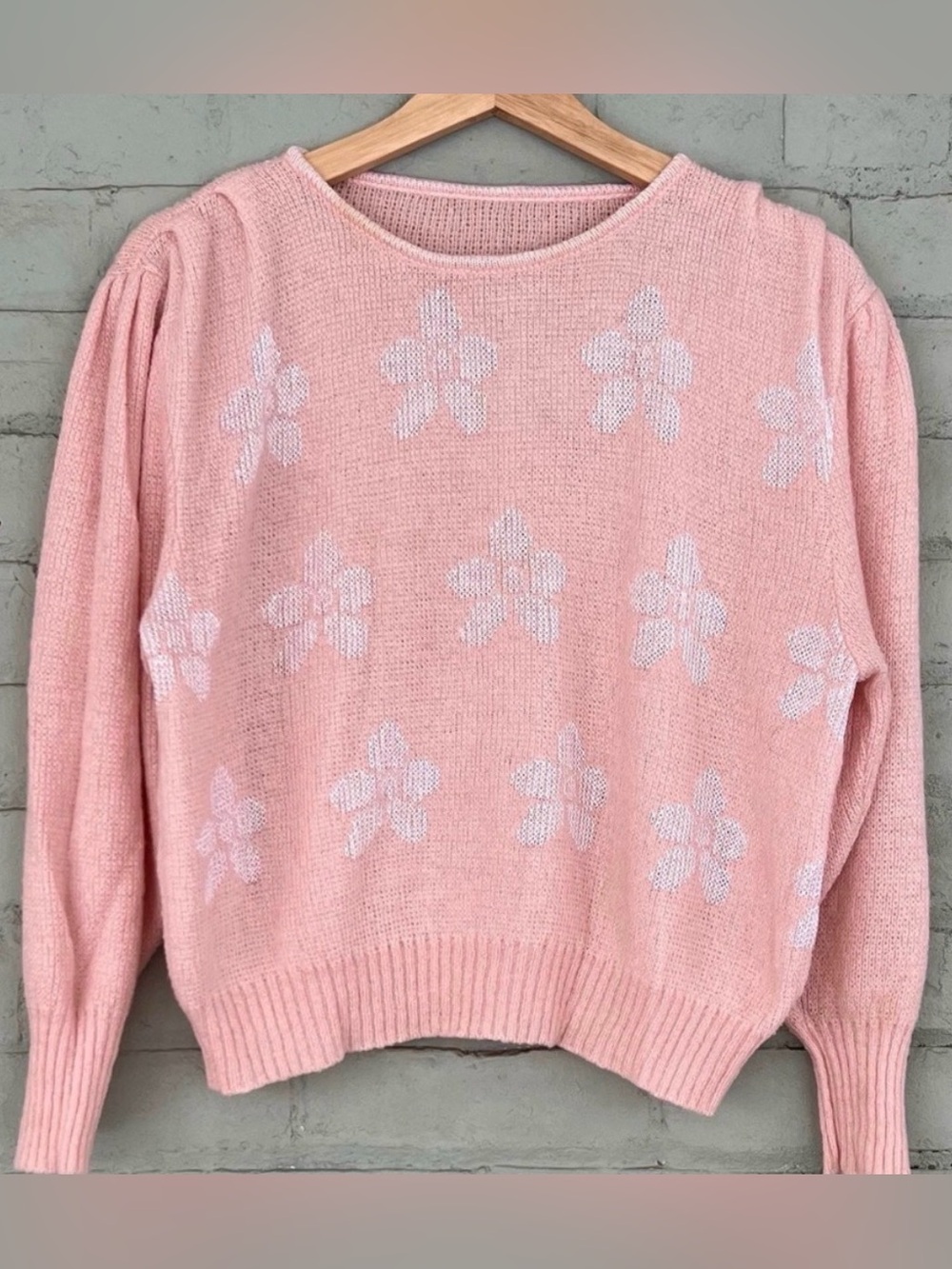 Vintage Floral Pattern Sweater in Pastel Pink